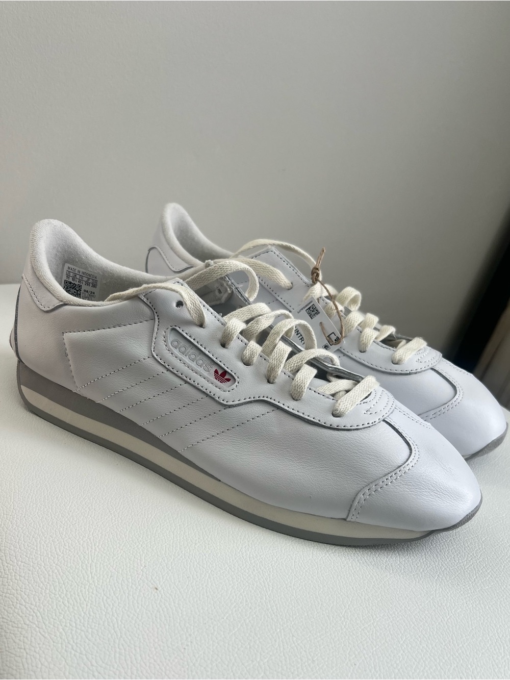 ADIDAS COUNTRY SOFT SHOES SIZE 11 New!!